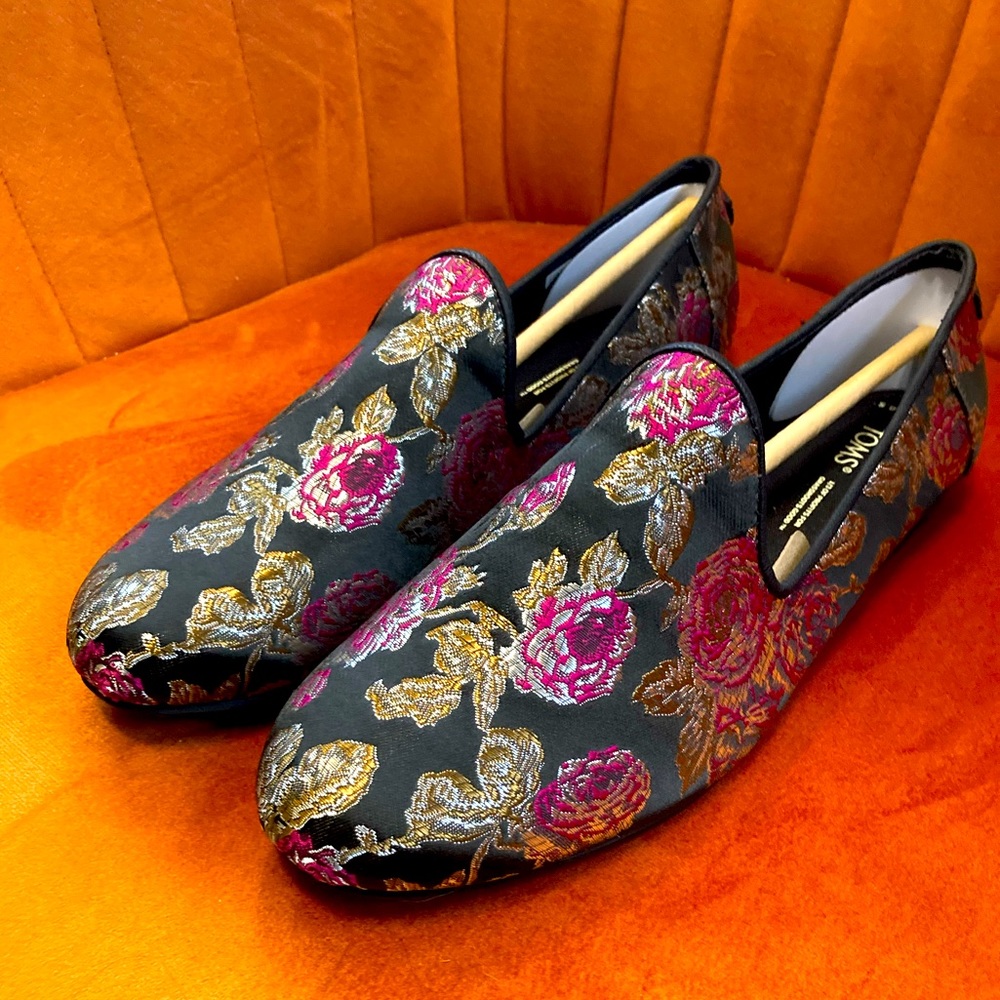 Toms Brand Women’s Darcy Flat Metallic Rose/Black Size 8.5